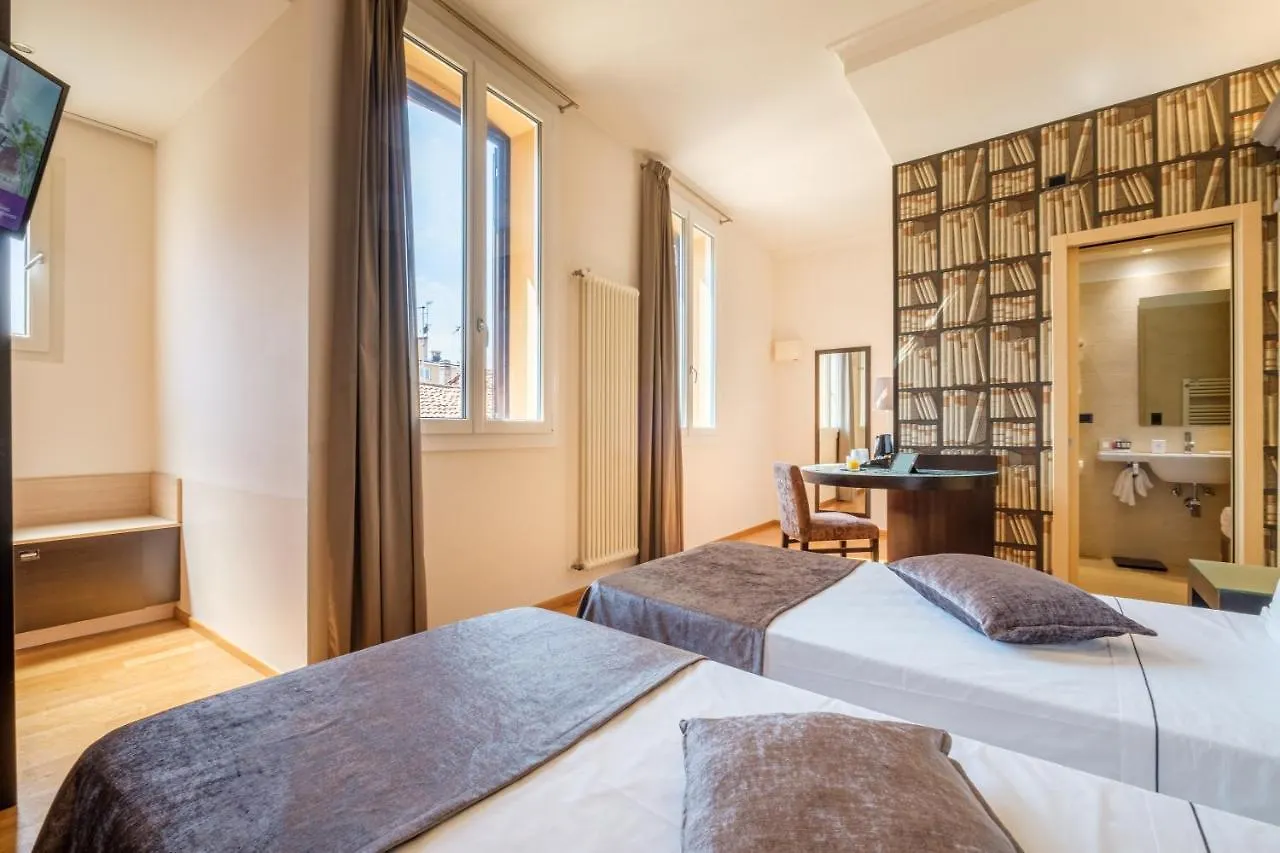 Hotel Touring Bologne Italie