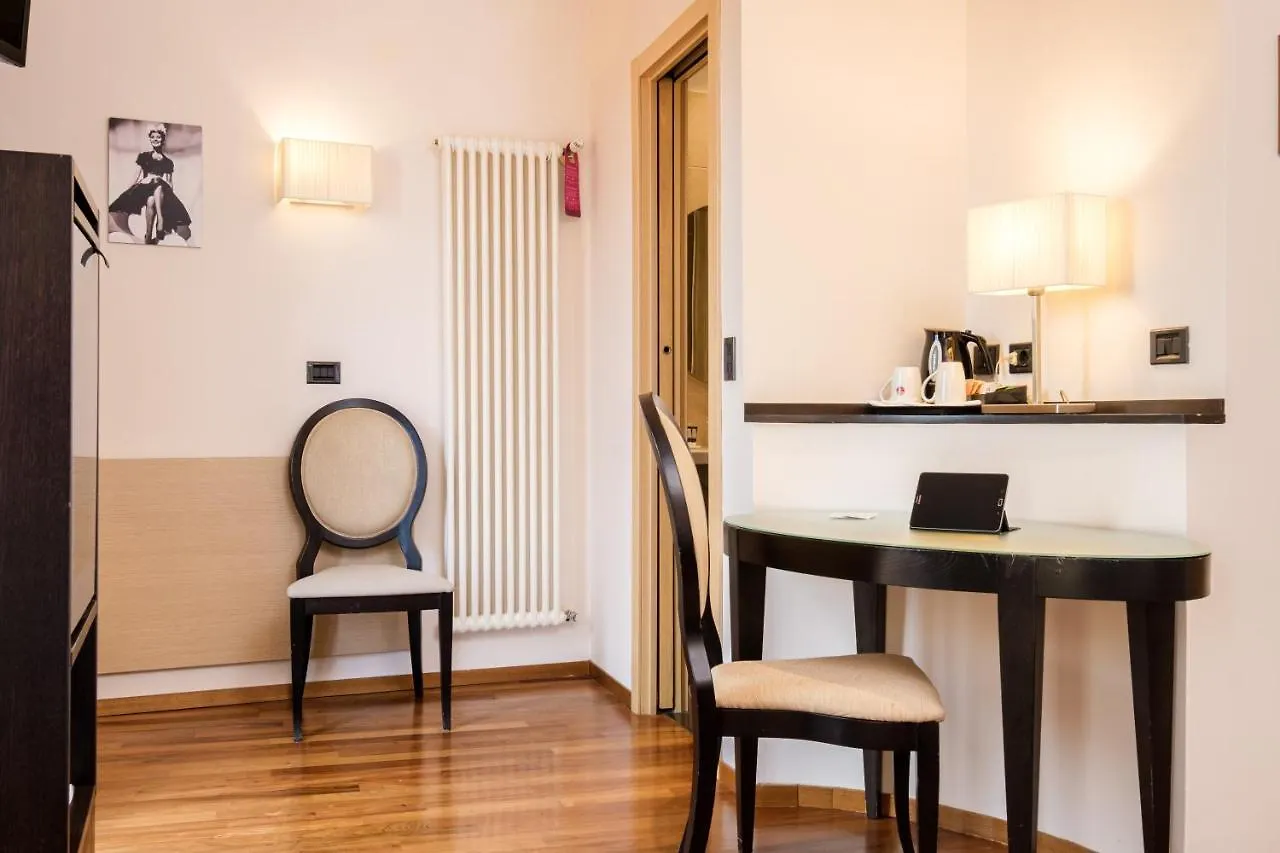 Hotel Touring Bologne