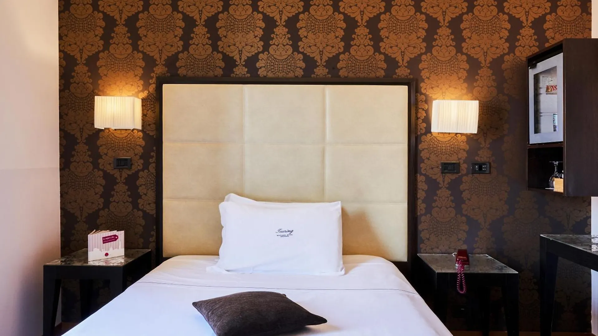 Hotel Touring Bolonia