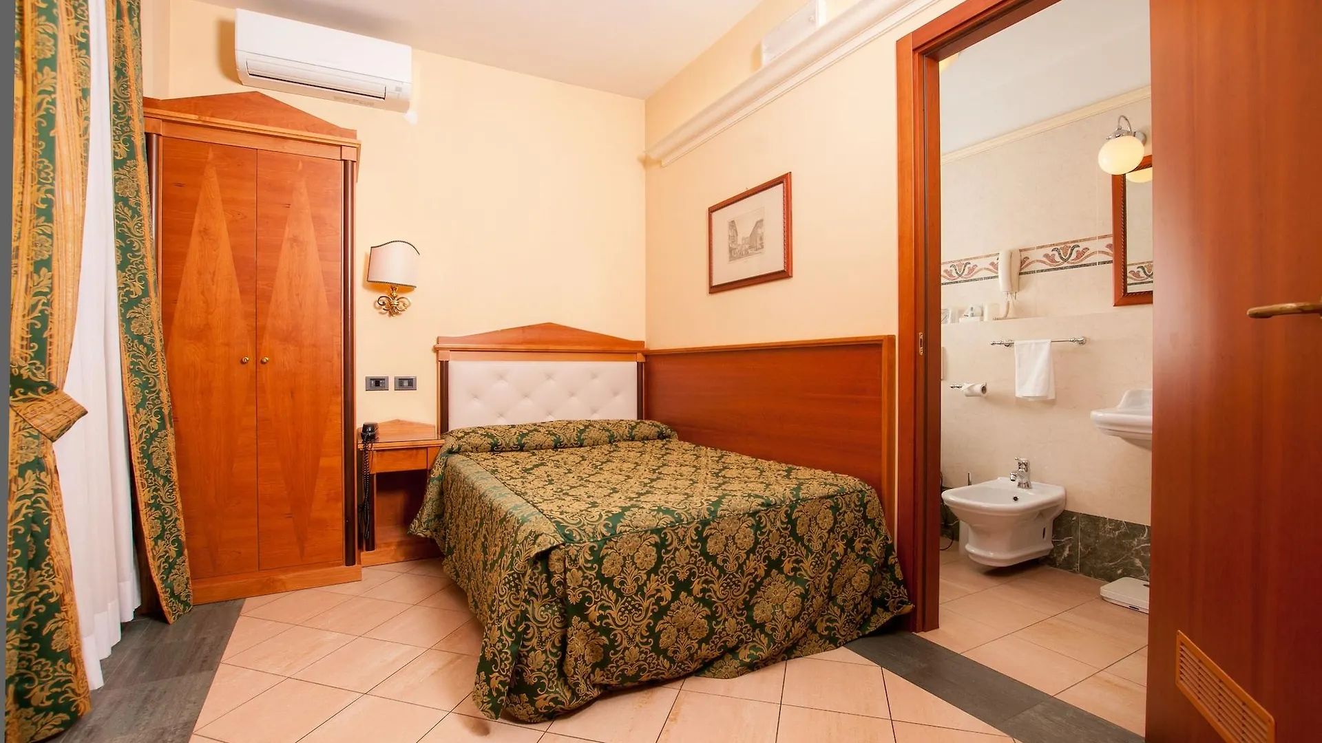 Hotel Touring Bologna