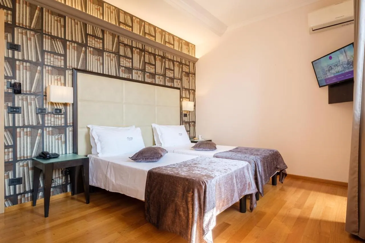 ****  Hotel Touring Bolonha Itália