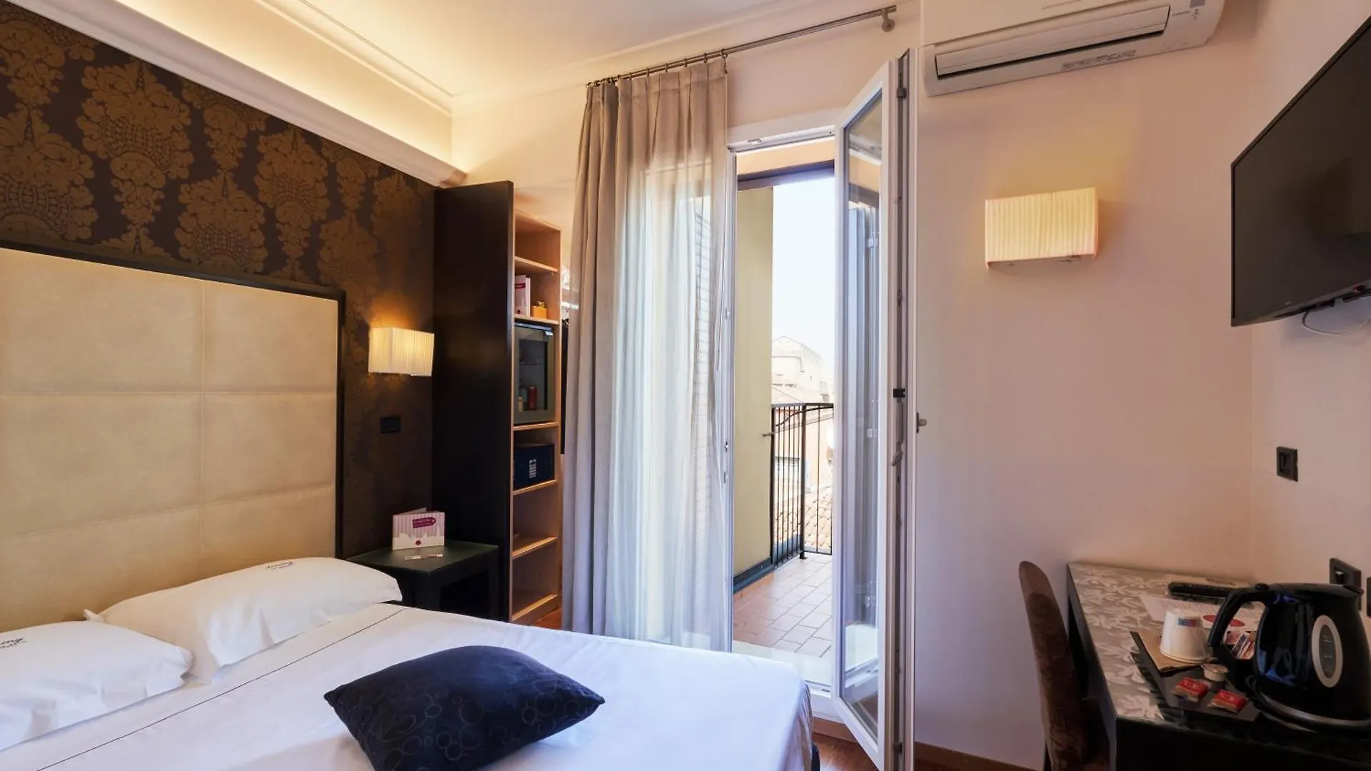 Hotel Touring Bolonha